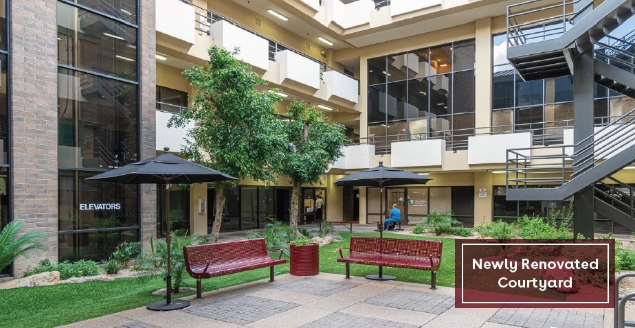 More Photos Of 5501 N 19th Ave, Phoenix Medical For Lease