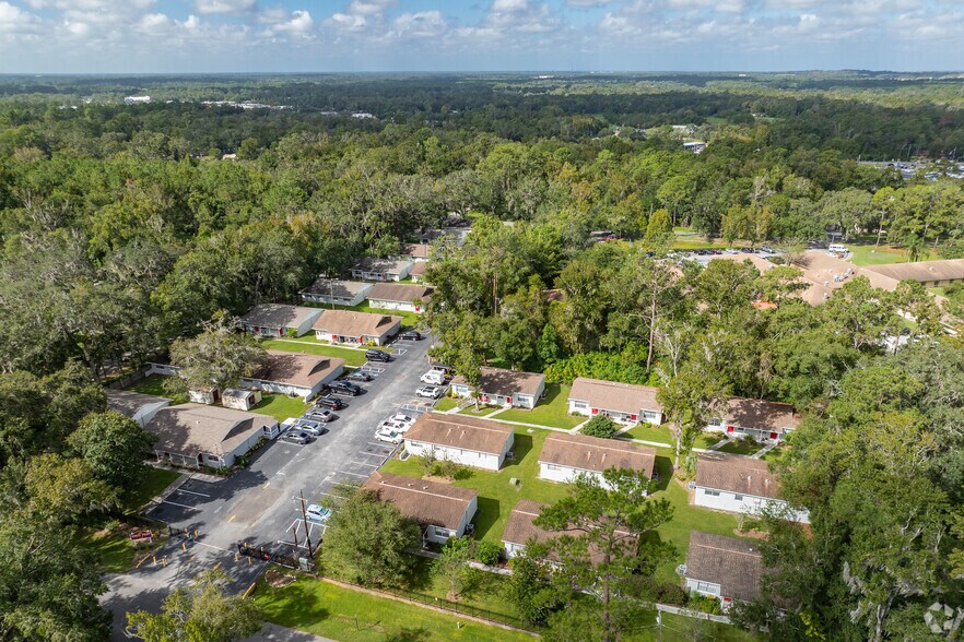 More Photos Of 460 Hale Ave, Brooksville Apartments For Sale