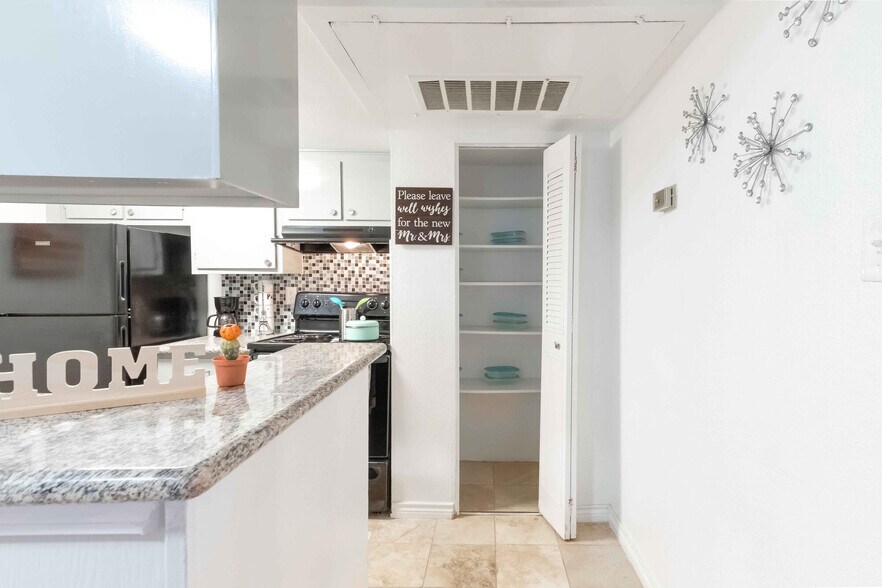 More Photos Of 10000 Hammerly Blvd, Houston Apartments For Sale