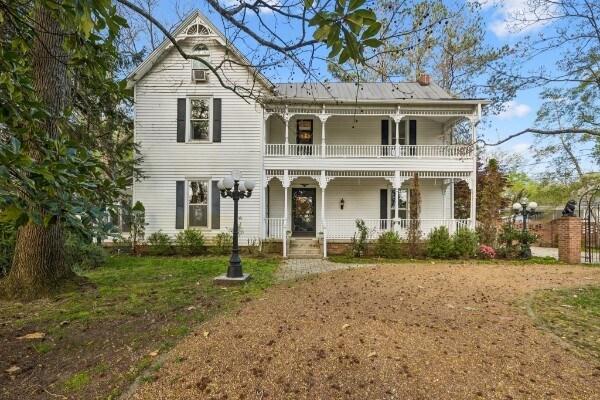 More Photos Of 728 S Spring St, Manchester Specialty For Sale