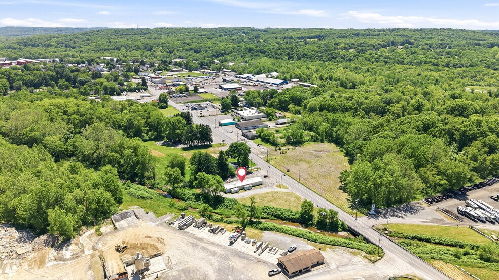 More Photos Of 3433 Sharon Rd, West Middlesex Warehouse For Sale