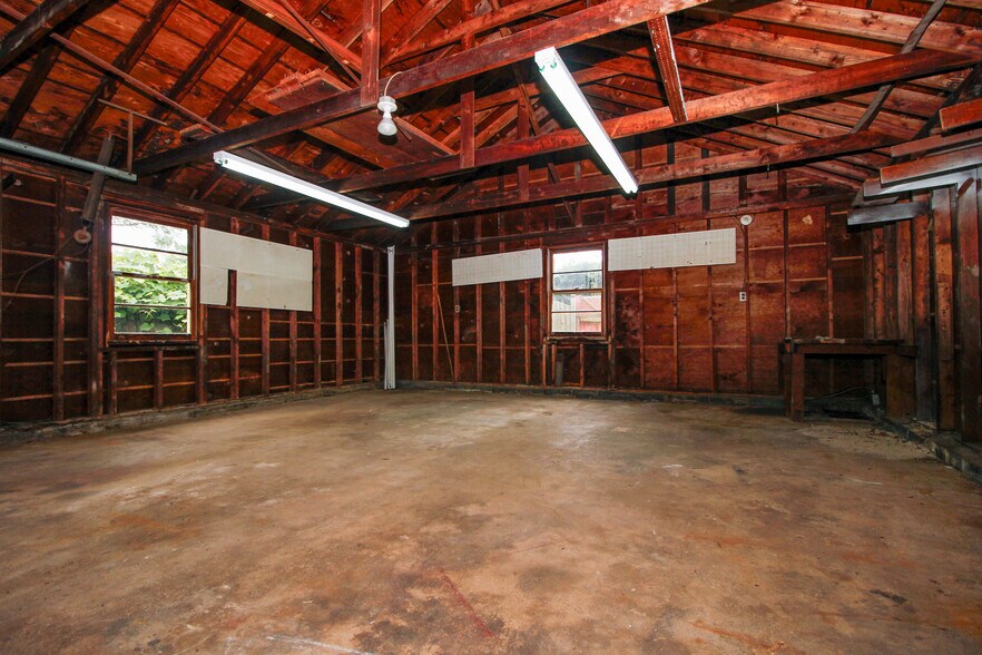 More Photos Of 417 W Blackwell St, Dover Office Residential For Sale