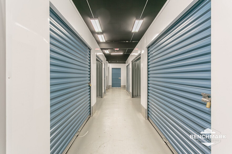 More Photos Of 169-171 Flanders St, Rochester Self Storage For Sale