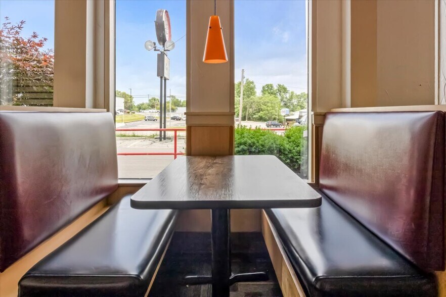 More Photos Of 4711 E National Rd, Richmond Fast Food For Sale