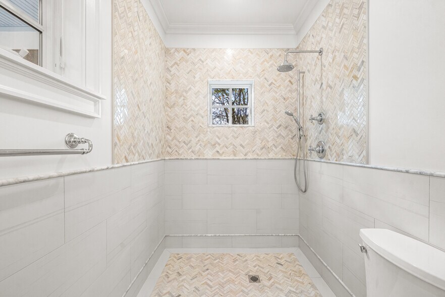 More Photos Of 300 S Route 73, Berlin Office For Sale