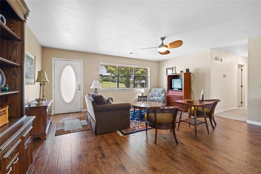 More Photos Of 1051 Peterson Dr, Decatur Specialty For Sale