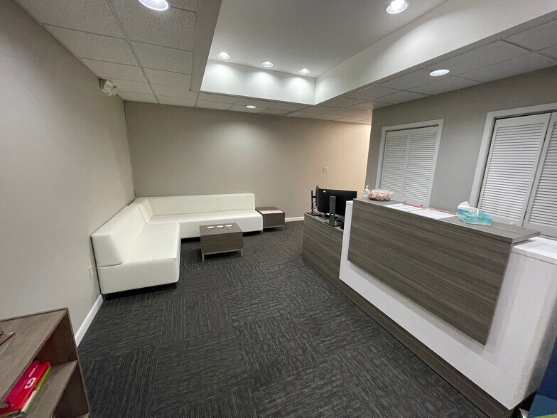 More Photos Of 124 Marriott Dr, Tallahassee Office For Lease