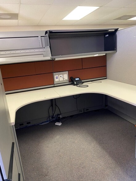 More Photos Of 2019 Sparkman Dr, Huntsville Office For Lease