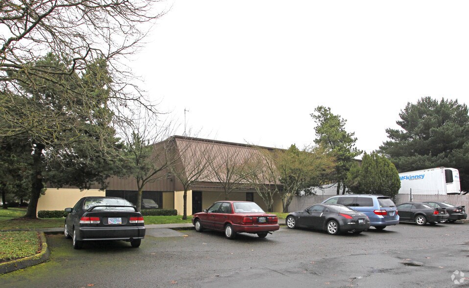 More Photos Of 19400 SW Teton Ave, Tualatin Industrial For Sale