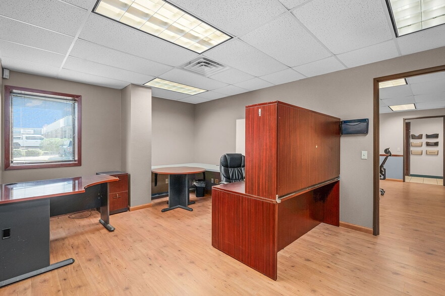 More Photos Of 1399 Sattler Rd, New Braunfels Office For Sale