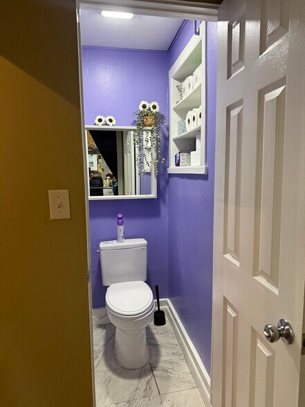 More Photos Of 110 E 5th Ave, Mount Dora General Retail For Lease