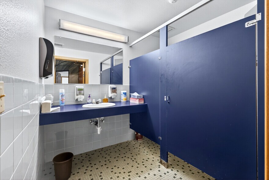 More Photos Of 950 W Ironwood Dr, Coeur d'Alene Medical For Sale