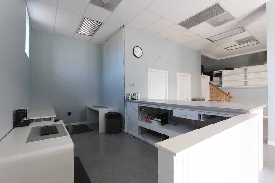 More Photos Of 36 Walnut St, Thurmont Warehouse For Lease