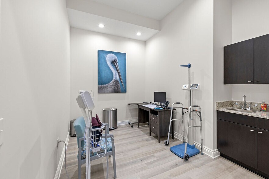 More Photos Of 2624 S Us Highway 1, Fort Pierce Medical For Sale
