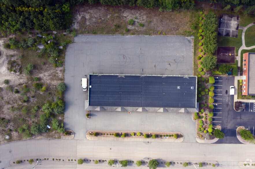 More Photos Of 87 Centre Of New England Blvd, Coventry Industrial For Sale
