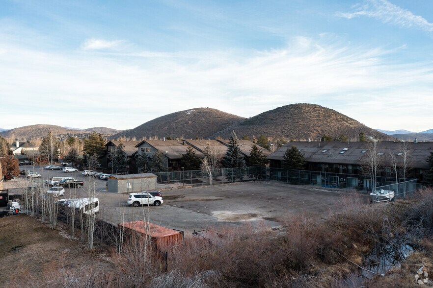 More Photos Of 2080 Gold Dust Ln, Park City Health Club For Sale