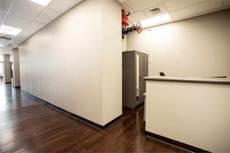 More Photos Of 139 S Main St, Fall River Office For Sale