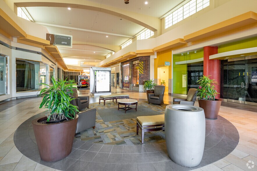 More Photos Of 1720 Old Fort Pky, Murfreesboro General Retail For Sale