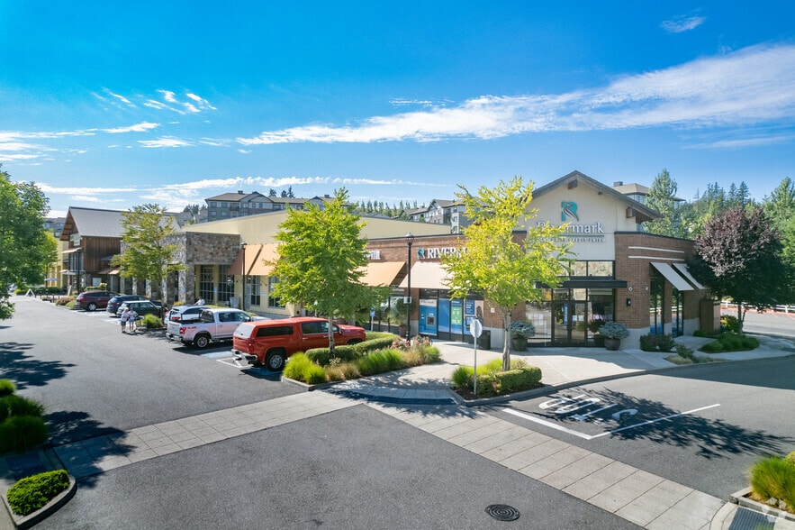 More Photos Of 15861-15963 SE Happy Valley Town Center Dr, Happy Valley General Retail For Lease