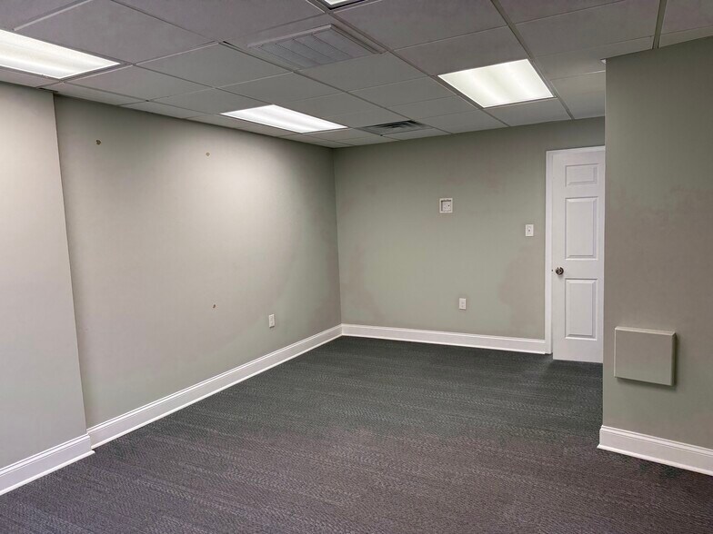 More Photos Of 129 W Patrick St, Frederick Office Residential For Lease