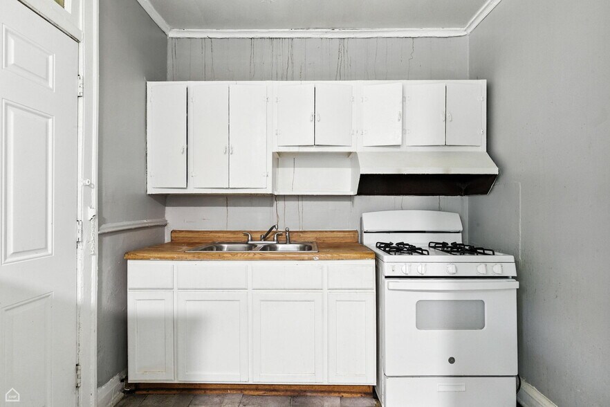 More Photos Of 936 E 80th St, Chicago Apartments For Sale