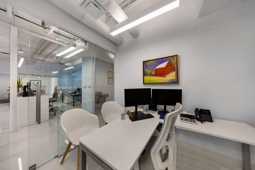 More Photos Of 4713-4725 SW 8th St, Miami Storefront For Lease