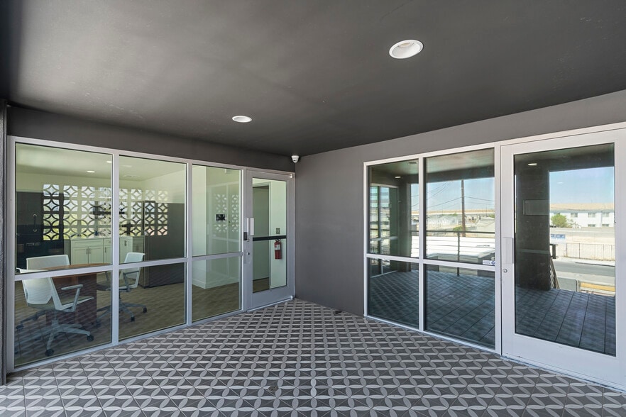 More Photos Of 818 Stewart Ave, Las Vegas Loft Creative Space For Lease