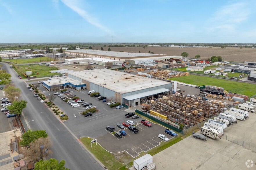 More Photos Of 1485 Tanforan Ave, Woodland Warehouse For Sale