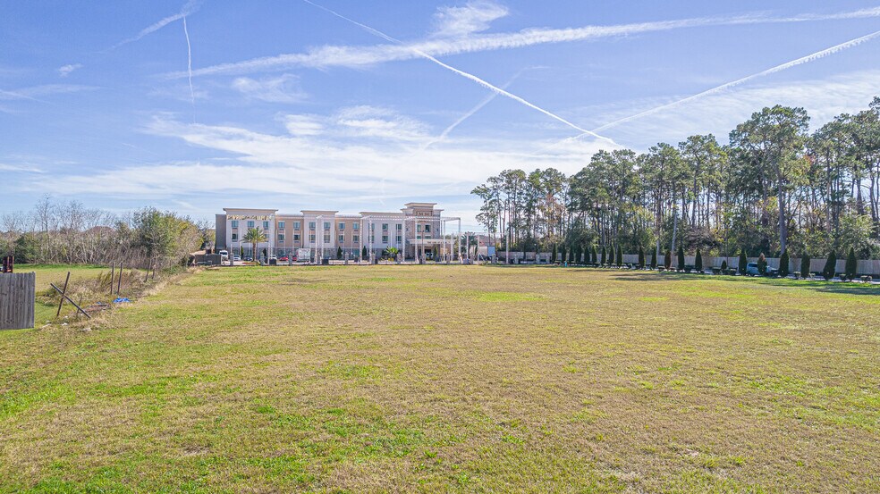 More Photos Of 14380 North Fwy, Houston Land For Sale