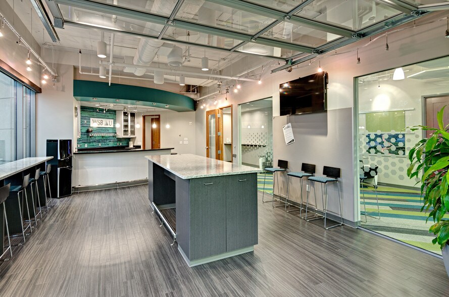 More Photos Of 701 S Xenia Ave, Golden Valley Office For Lease
