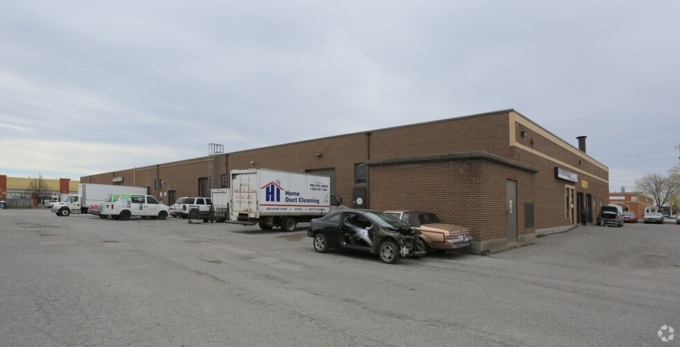 More Photos Of 1750 Plummer St, Pickering Warehouse For Lease