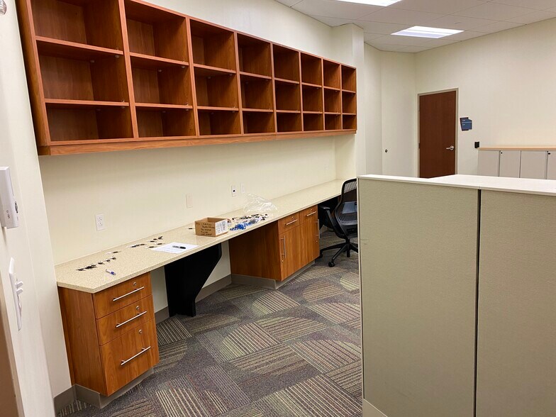 More Photos Of 200 Tracy Way, Charleston Medical For Sale