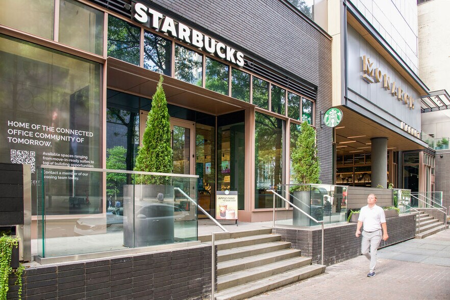 More Photos Of 101 N Tryon St, Charlotte Office For Lease