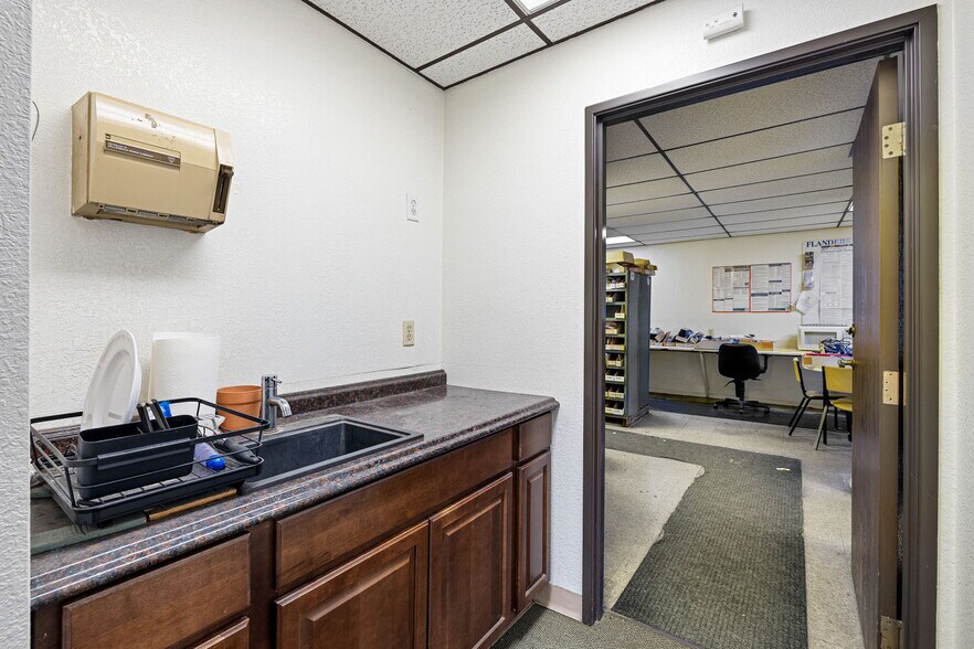More Photos Of 859 Meridian St, Irwindale Warehouse For Sale