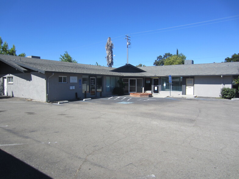 Primary Photo Of 550 W Eaton Ave, Tracy Medical For Lease