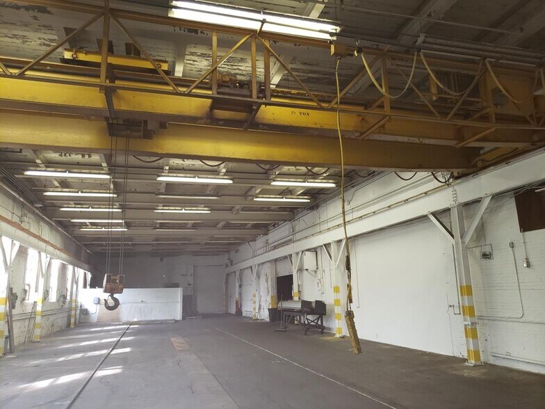 More Photos Of 1311 Chardon Rd, Euclid Warehouse For Lease