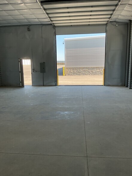 More Photos Of 19380 Webster st, Spring Hill Self Storage For Lease