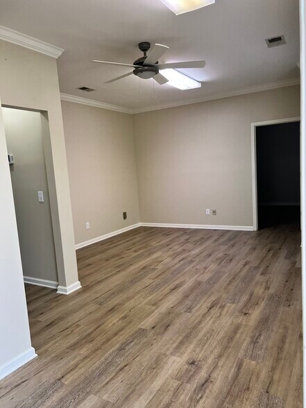 More Photos Of 2728 Chandalar Place Dr, Pelham Light Distribution For Lease