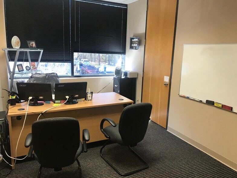 More Photos Of 5540 Centerview Dr, Raleigh Office For Sale