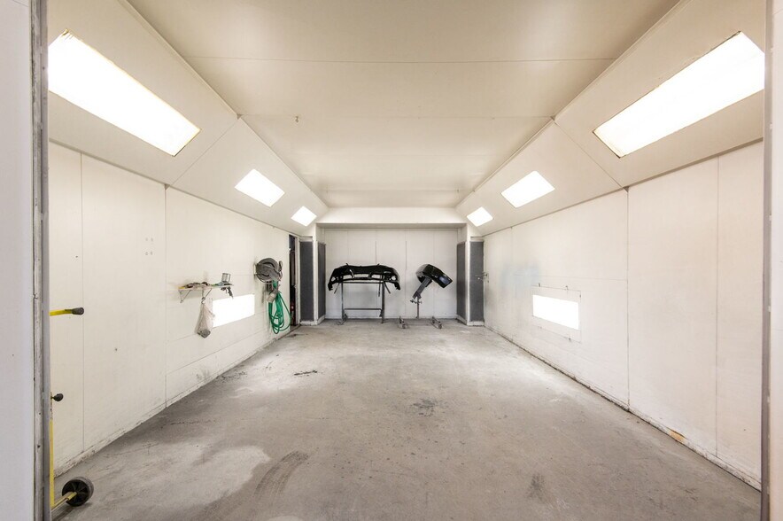 More Photos Of 7455 S Harlem Ave, Bridgeview Flex For Sale