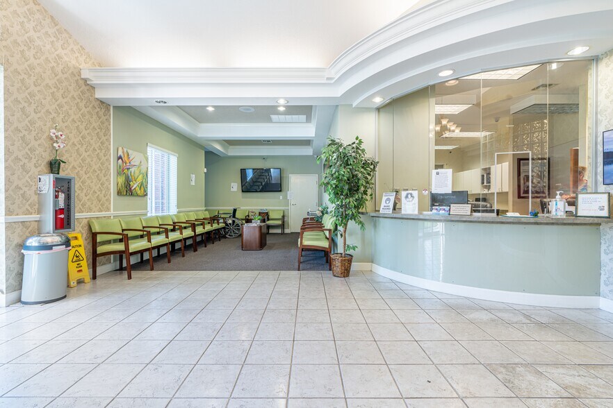 More Photos Of 1630 SE 18th St, Ocala Medical For Lease