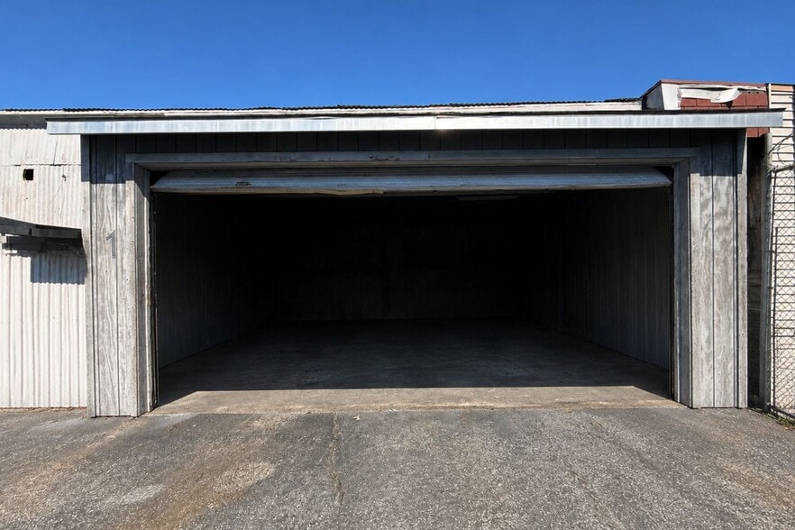 More Photos Of 120 Silliman Ave, Bridgeport Manufacturing For Sale
