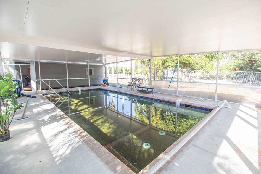 More Photos Of 17162 Toledo Blade Blvd, Port Charlotte Medical For Sale