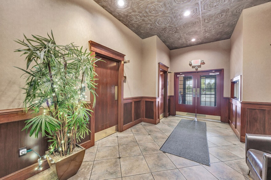 More Photos Of 3177 French Rd, De Pere Freestanding For Sale