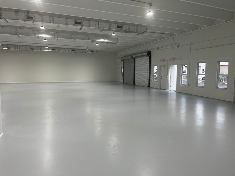 More Photos Of 1101 Holland Dr, Boca Raton Light Manufacturing For Lease
