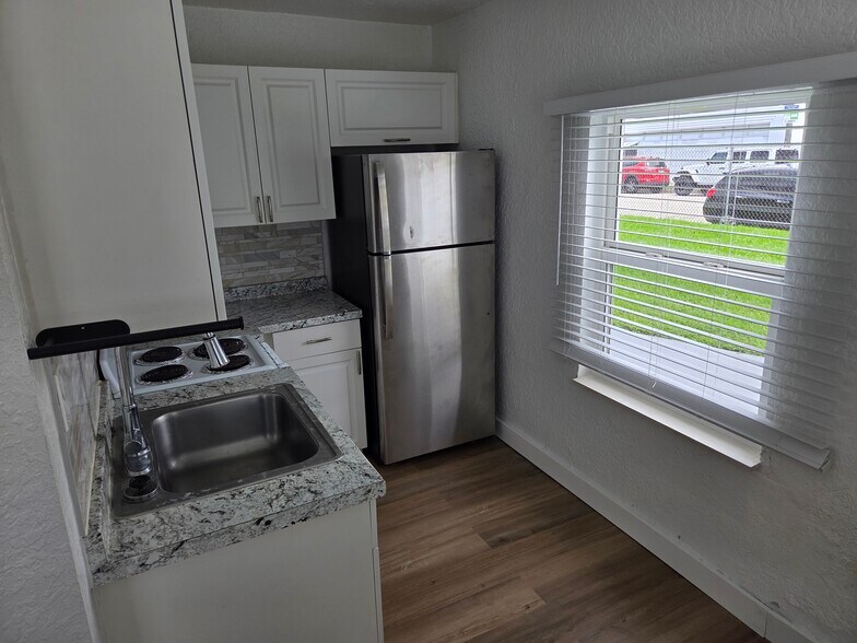 More Photos Of 120 SW 20th Ave, Miami Apartments For Sale