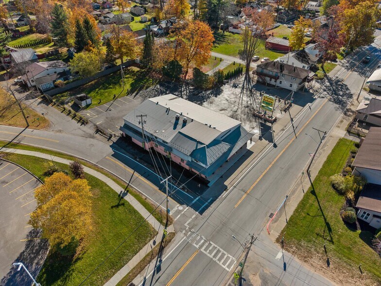 More Photos Of 1424 Main St, Sylvan Beach Restaurant For Sale
