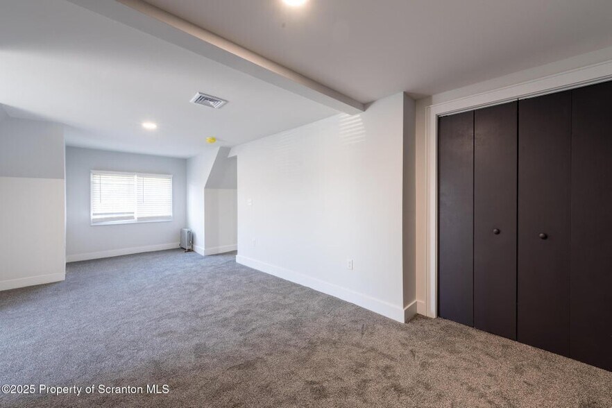 More Photos Of 1131 Pittston Ave, Scranton Funeral Home For Sale