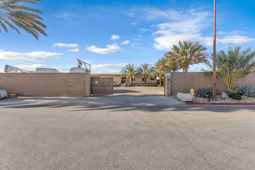 More Photos Of 81500 Industrial Pl, Indio Warehouse For Sale