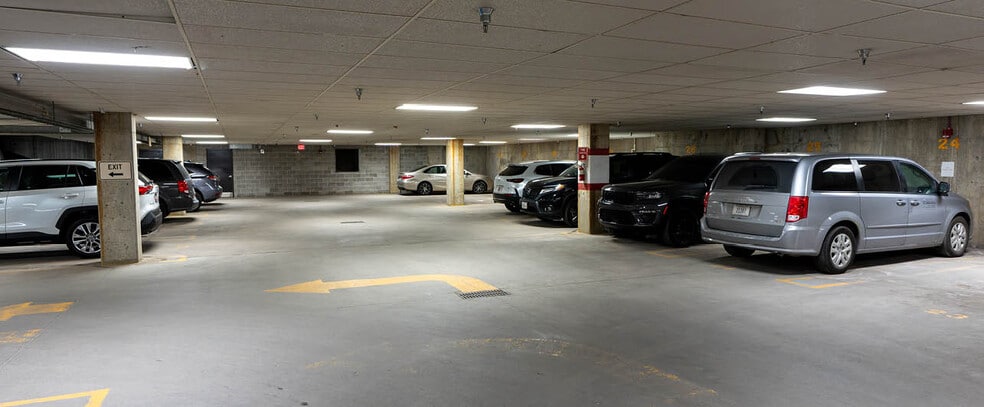 More Photos Of 1313 Farnam St, Omaha Office For Sale
